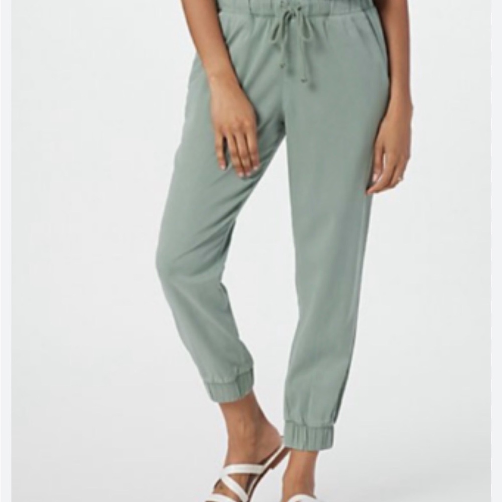 Nine West light army Green Joggers Pants khaki size small comfortable